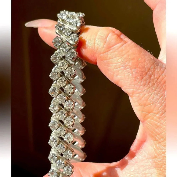 VINTAGE SILVER TONE AND CLEAR RHINESTONE EXPANDABLE BRACELET RING EARRINGS SET - Picture 10 of 16